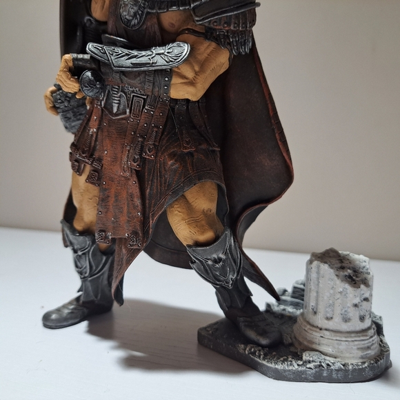 Conan Pallantides of the Black Dragon Action Figure McFarlane 2004 out of box - Picture 3 of 10